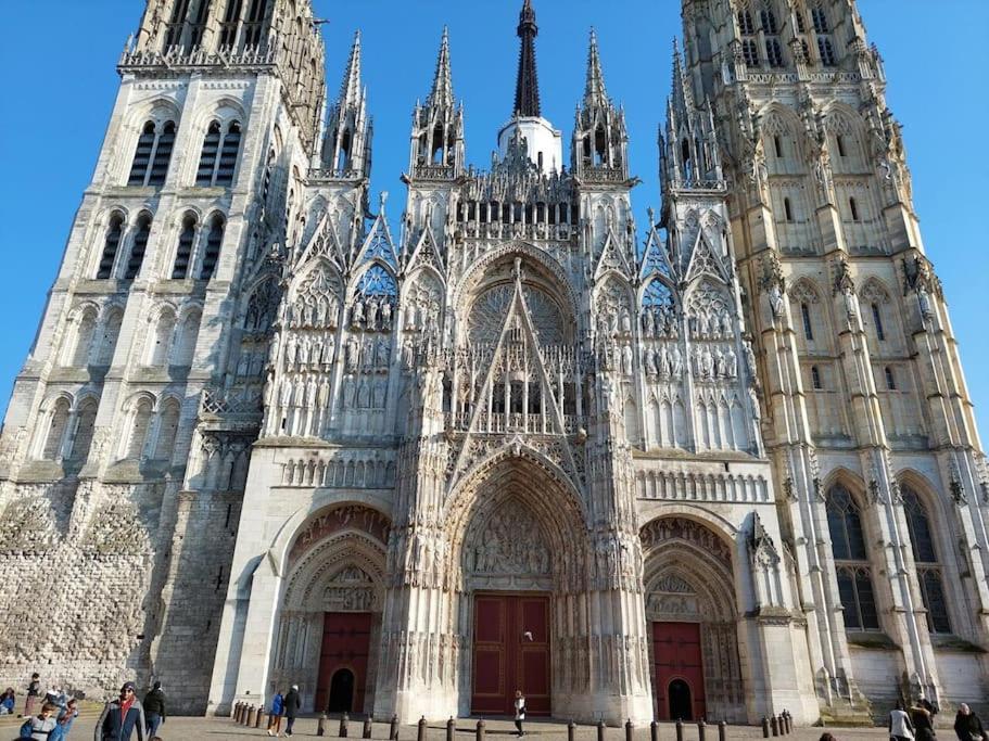 Le Sympathique - Petit Dejeuner, Netflix, Jacuzzi Rouen Exterior foto