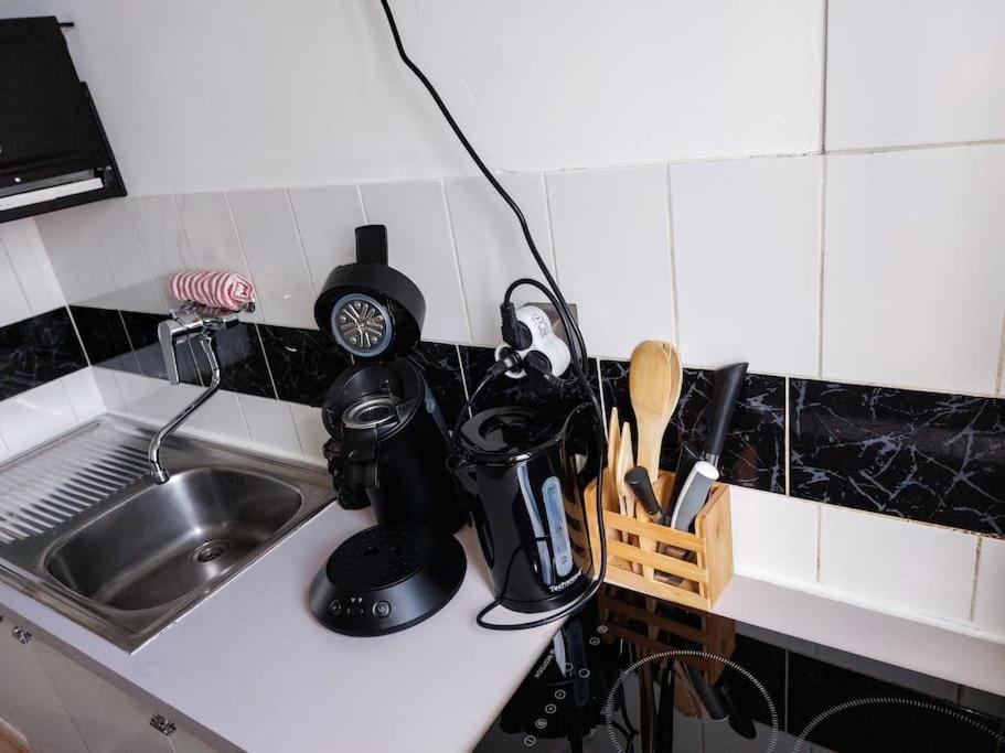 Le Sympathique - Petit Dejeuner, Netflix, Jacuzzi Rouen Exterior foto