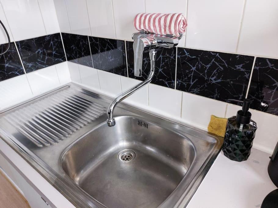 Le Sympathique - Petit Dejeuner, Netflix, Jacuzzi Rouen Exterior foto